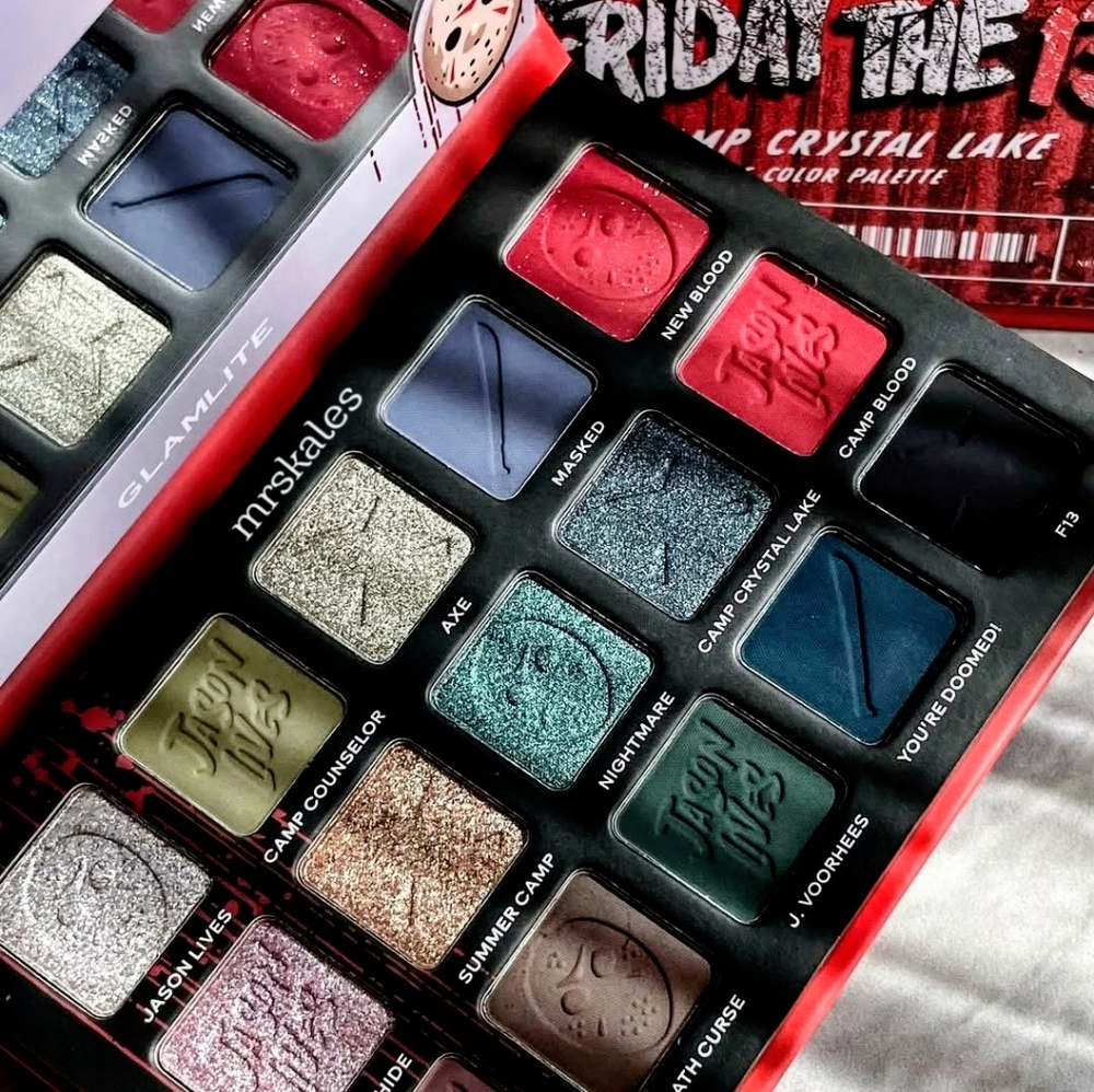 Friday the 13th "Camp Crystal Lake" Eyeshadow Palette - Picture 10 of 11